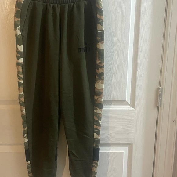 Puma Kids Camo Trim Joggers - Olive Green - Picture 2 of 8